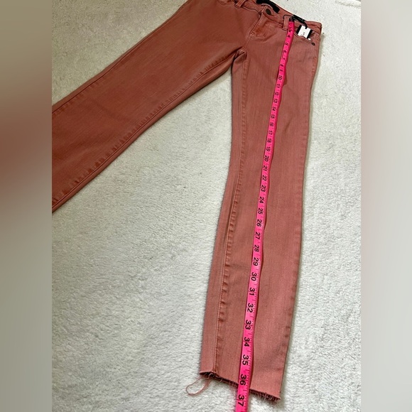 Liverpool NWT Pink Abby Ankle Skinny Jeans - Size 0/25 - Picture 3 of 13